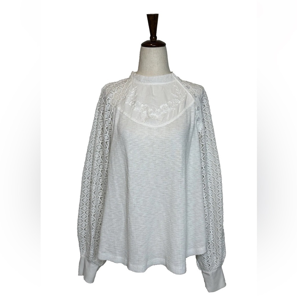SOLD! Free People Sweetest Thing Thermal Top Size L White Embroidered Lace - Picture 2 of 10
